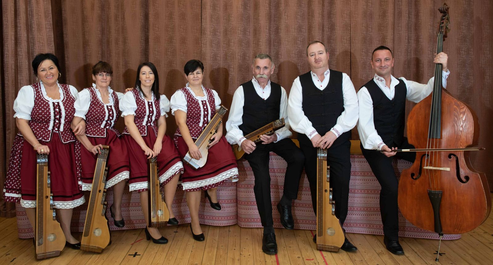 A tarpai citerazenekar hagyományőrző népzenei tevékenysége 